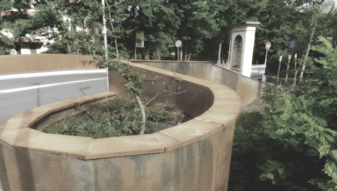 Ponte Lissago side view