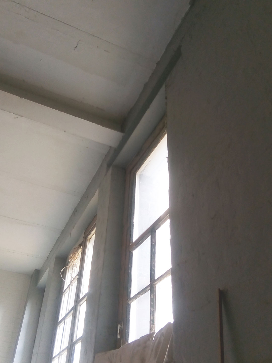 Tabard center windows high ceiling