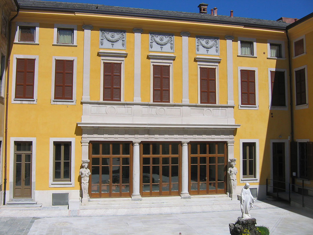 Villa Litta external plaster restoration
